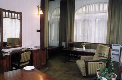 Szállodai szoba Pécs belvárosában a Hotel Palatinusban - Palatinus Grand Hotel*** Pécs - 3 csillagos szálloda Pécsett a Mecsek lábánál